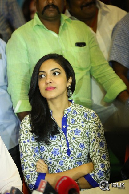 Pelli-Choopulu-Movie-Special-Premiere-Show-In-Vijayawada